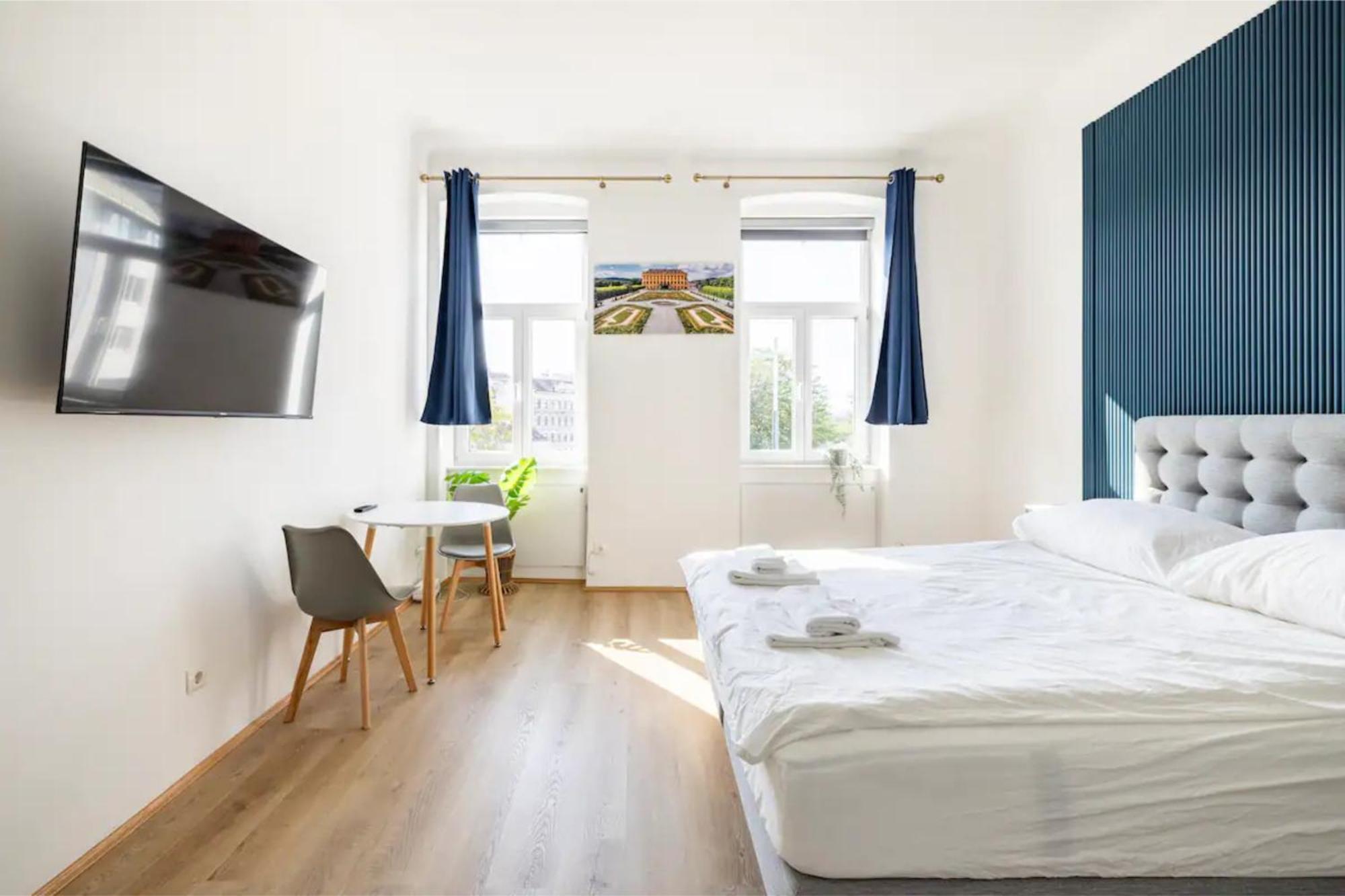 Apartment Near Schoenbrunn & Metro เวียนนา ภายนอก รูปภาพ